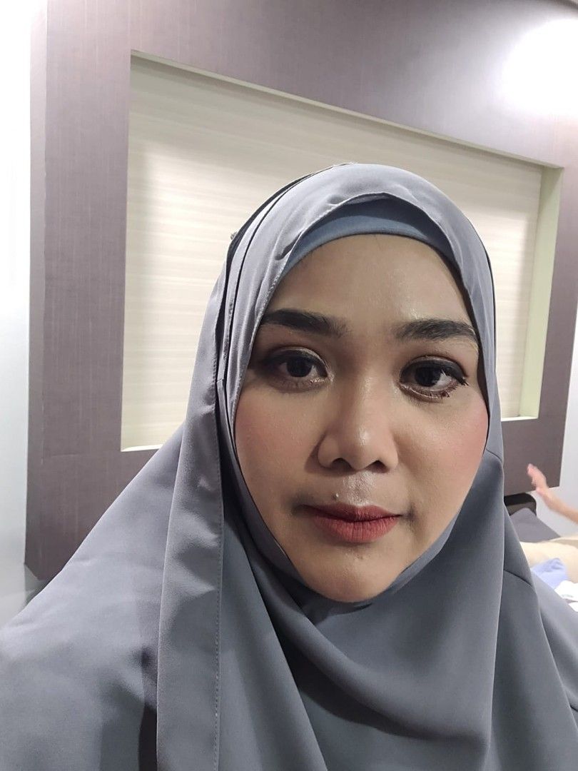 Make Up (Category: Makeup) located in Singapore. Submitted by beauty.bazaar (Listing ID 1311428943, Image 2). Description: July Promo Make Up Service for Dnd, bridesmaid or mother of Bride/Groom *T&C applies.