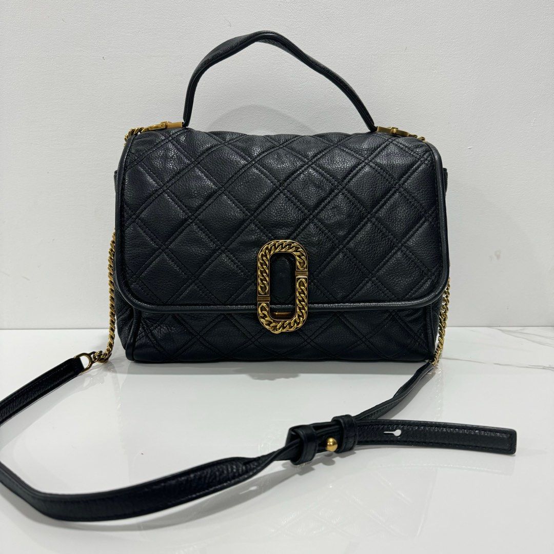 MARC JACOBS (Category: Luxury Bags & Wallets) located in Daraga. Submitted by luxbicolph (Listing ID 1311360231, Image 1). Description: .