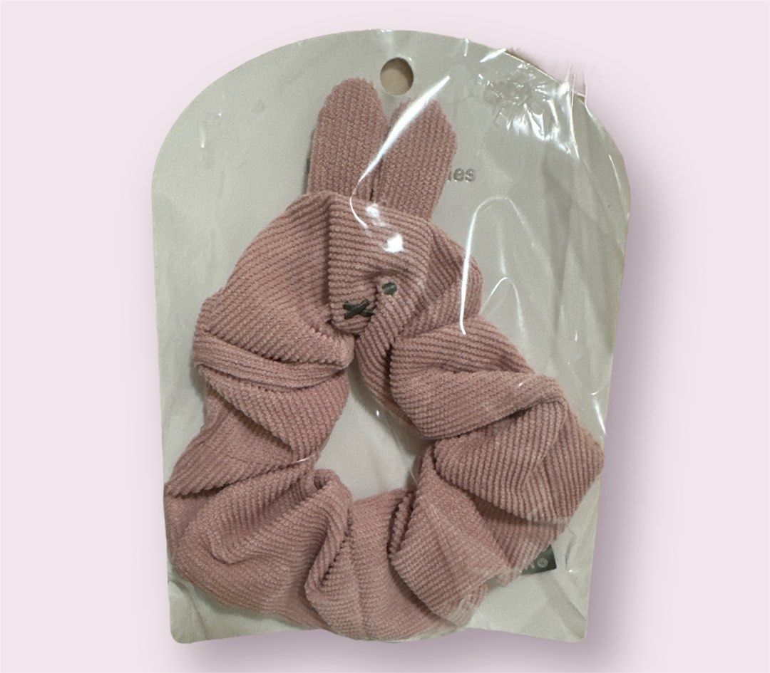 Miffy Scrunchie (Category: Hair Accessories) located in Muntinlupa City. Submitted by yu__stuff (Listing ID 1311476490, Image 1). Description: .