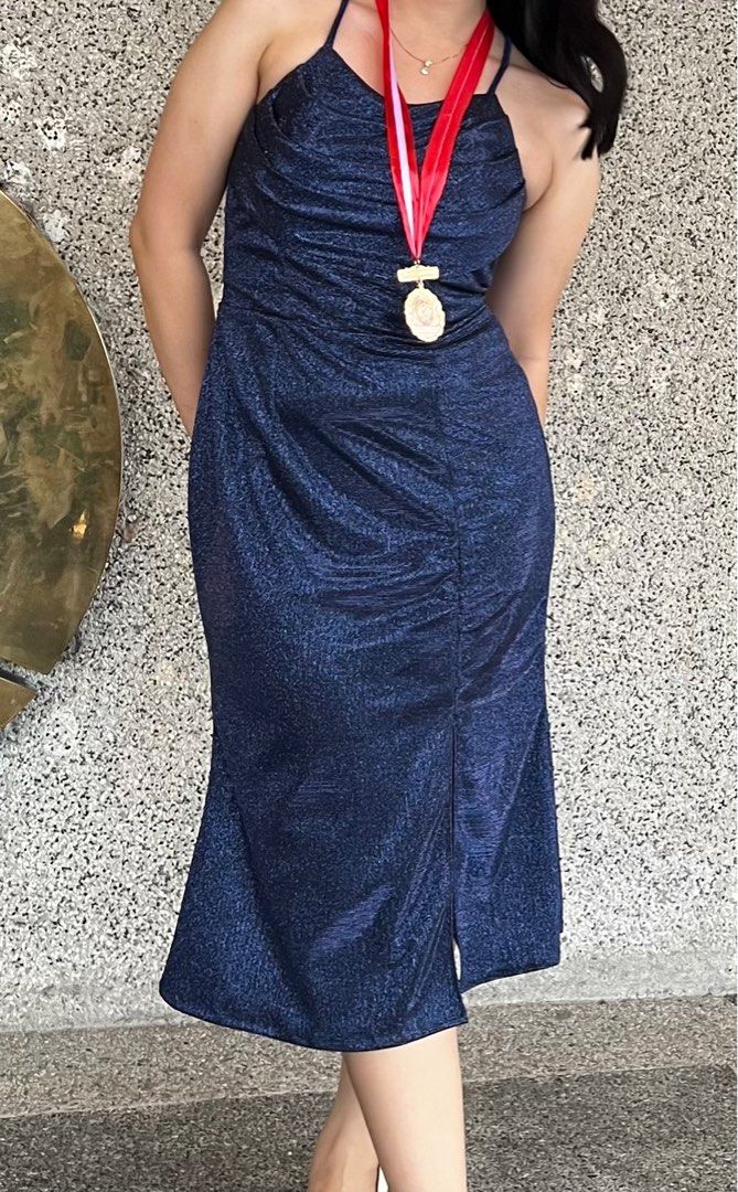 Navy Glittery Blue Gown (NEGOTIABLE) (Category: Evening dresses & gowns) located in Caloocan City. Submitted by siobabe (Listing ID 1311369088, Image 2). Description: USED ONCE FITTED GOWN BOUGHT JUNE 20 2024 ONLY USED ON JUNE 21 2024.