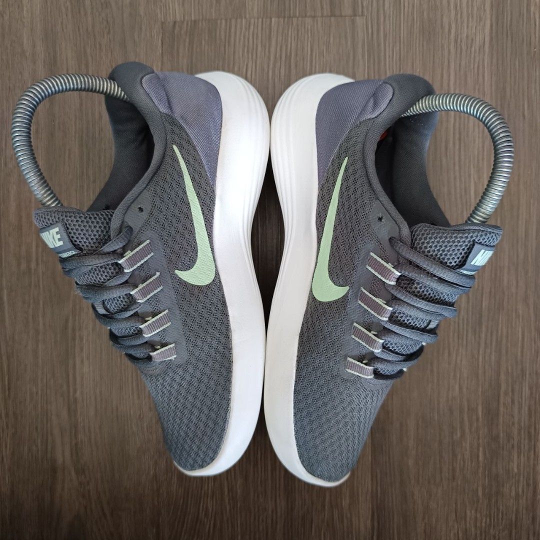 Nike lunarconverge grey hot sale