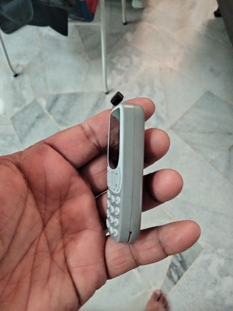 Nokia mini (Category: Early Generation Mobile Phones) located in Kuala Lumpur. Submitted by jt1111 (Listing ID 1311444949, Image 3). Description: hp tak hidup...