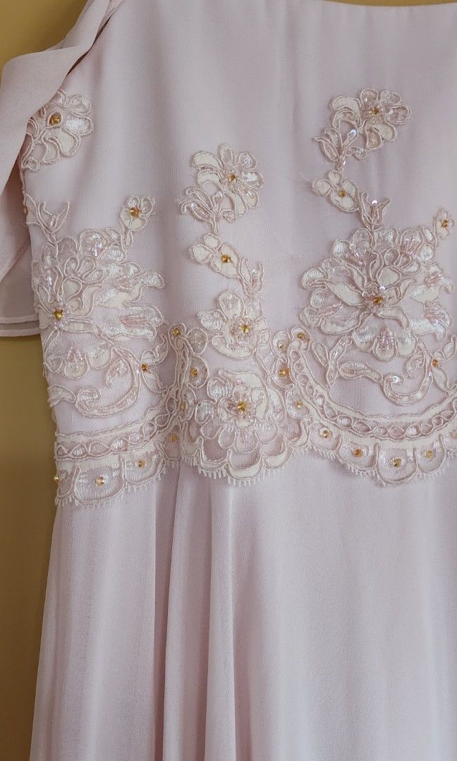 Off Shoulder Baby Pink Gown (Category: Babies & Kids Fashion) located in Quezon City. Submitted by chinkytanseco07 (Listing ID 1311395709, Image 2). Description: RFS: Decluttering/Size up Payment first thru GCASH or BPI Sched: every weekend 📍Quezon City, Metro Manila.