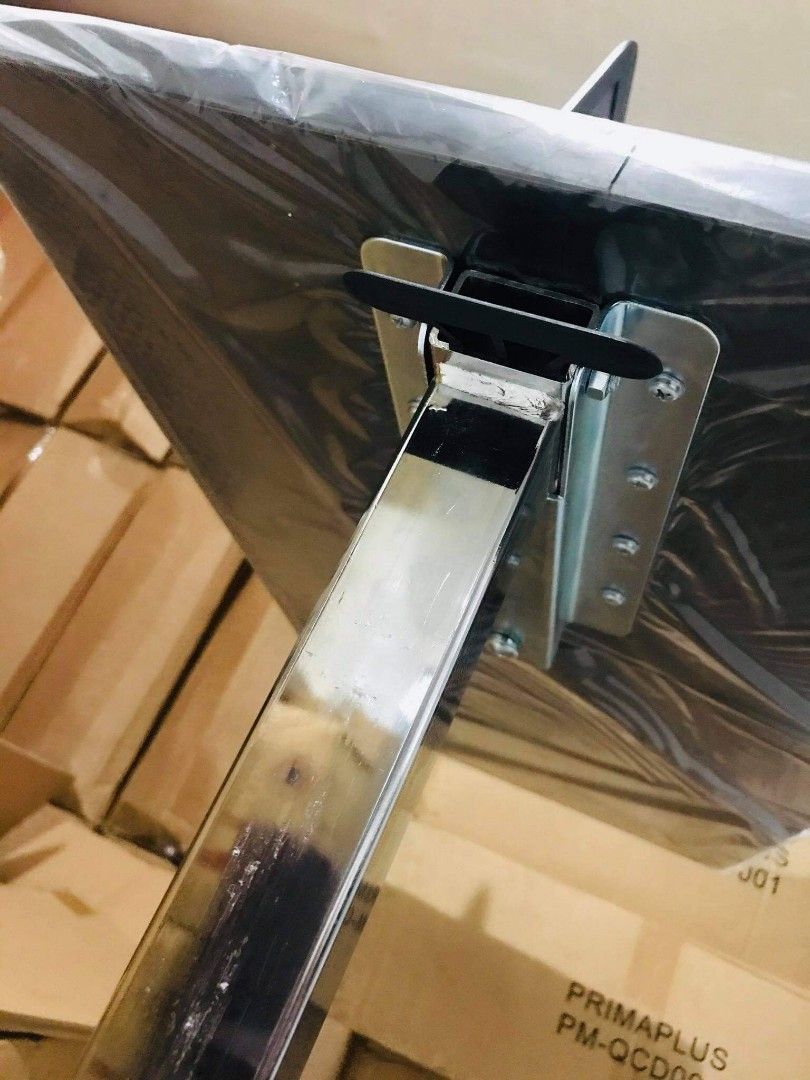 Overbed table rush salee (Category: Medical Supplies & Tools) located in Quezon City. Submitted by jesselee14kpop (Listing ID 1311386743, Image 3). Description: .