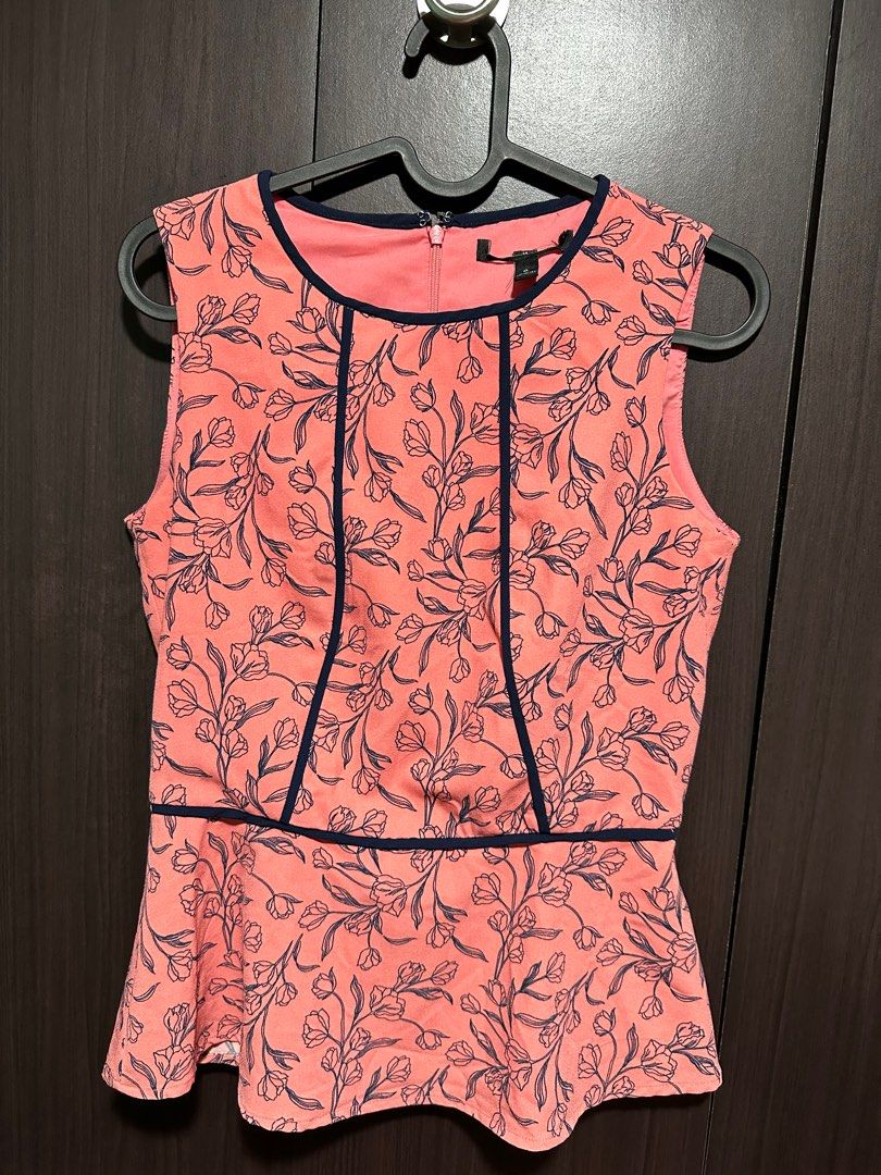 Peplum sleeveless (Category: Sleeveless) located in Quezon City. Submitted by ankeyt (Listing ID 1311377107, Image 1). Description: Overrun For Metro Manila buyers only, shipping through grab/lalamove MOP : BDO/ BPI/ Gcash .