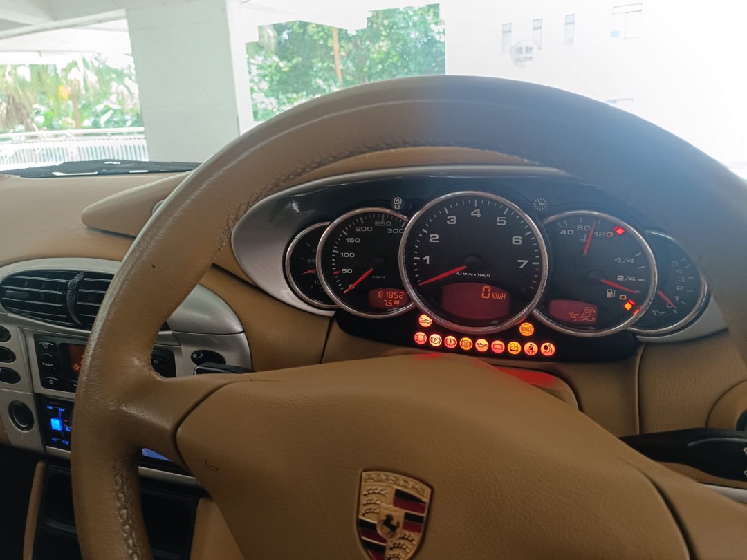 Porsche 911 3.4 Carrera Coupe (M)62863132467073114