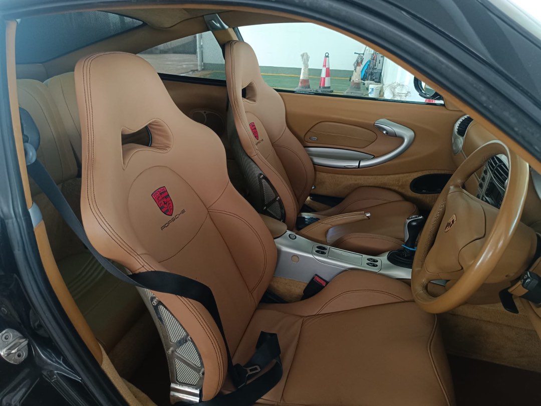 Porsche 911 3.4 Carrera Coupe (M)62863132467073113