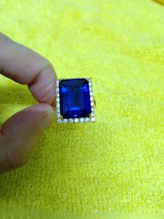 (Category: ) located in . Submitted by jewellery8_8mlp (Listing ID 1294508956, Image 1). Description: .