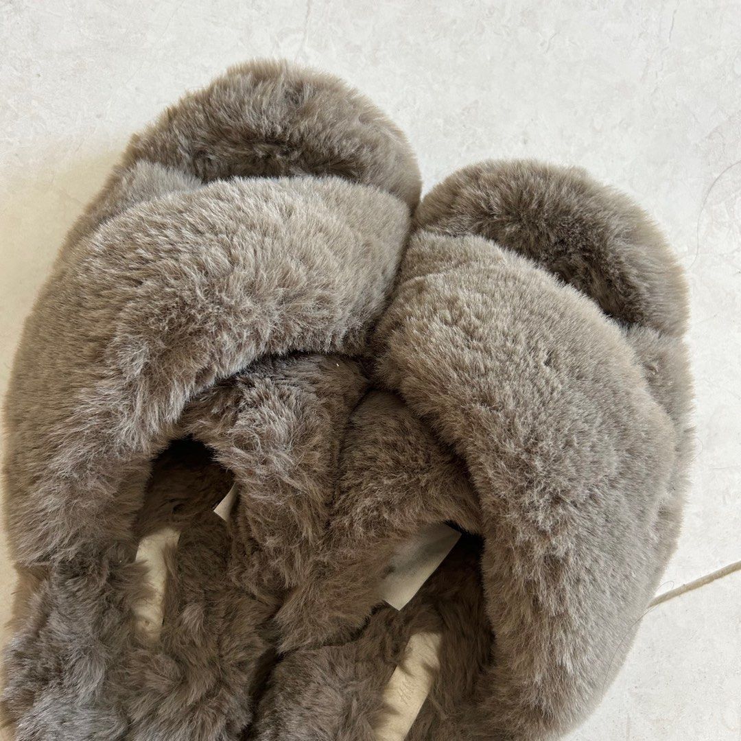 Sandal bulu h&m new arrivals