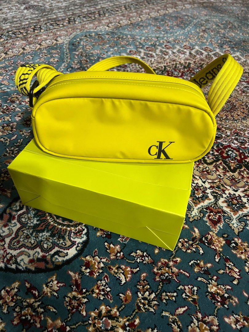 Calvin klein banana bag new arrivals