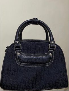 (Kategori: ) berada di . Dikirim oleh styleshoop (ID iklan 1311440892, Gambar 1). Deskripsi: .