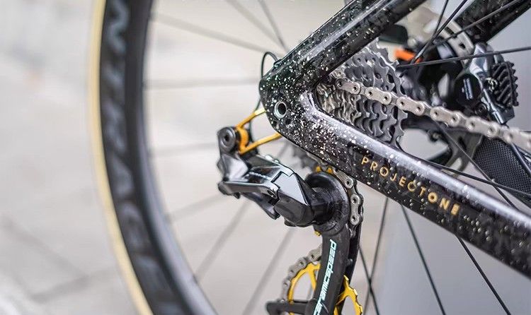 Trek rear derailleur outlet