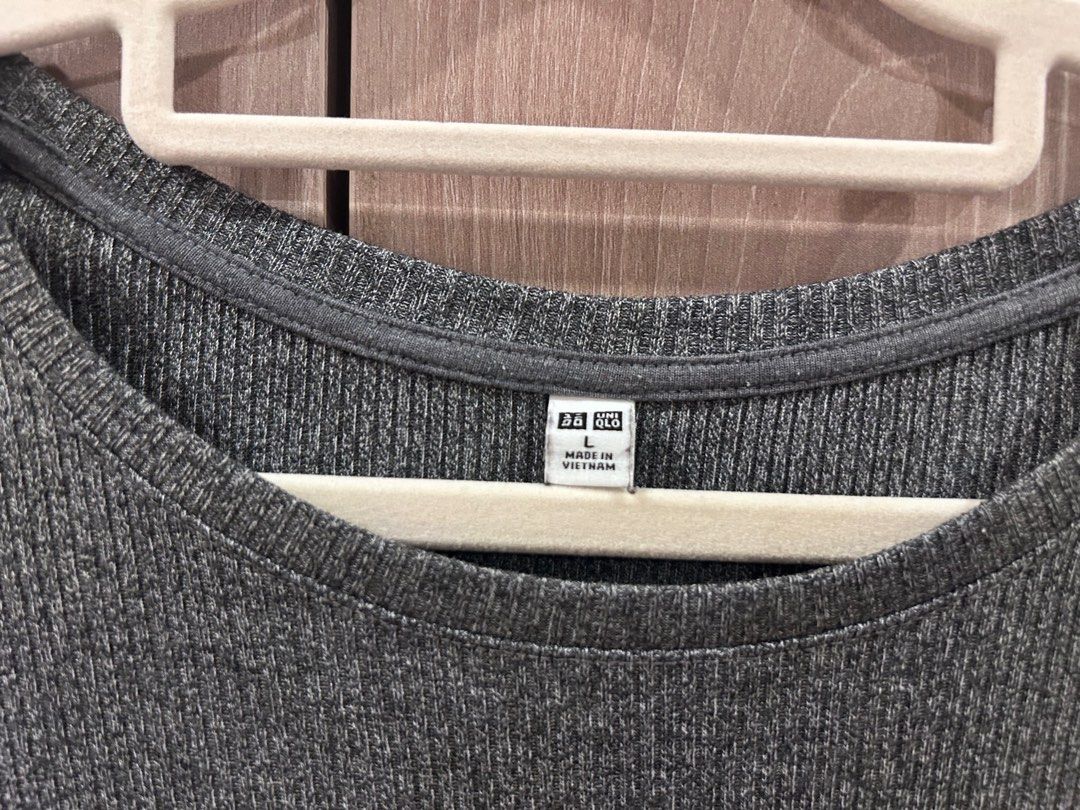 Uniqlo Dress Gray Large (Category: Dresses) located in Quezon City. Submitted by j_vent (Listing ID 1311459394, Image 3). Description: No issue, good condition.