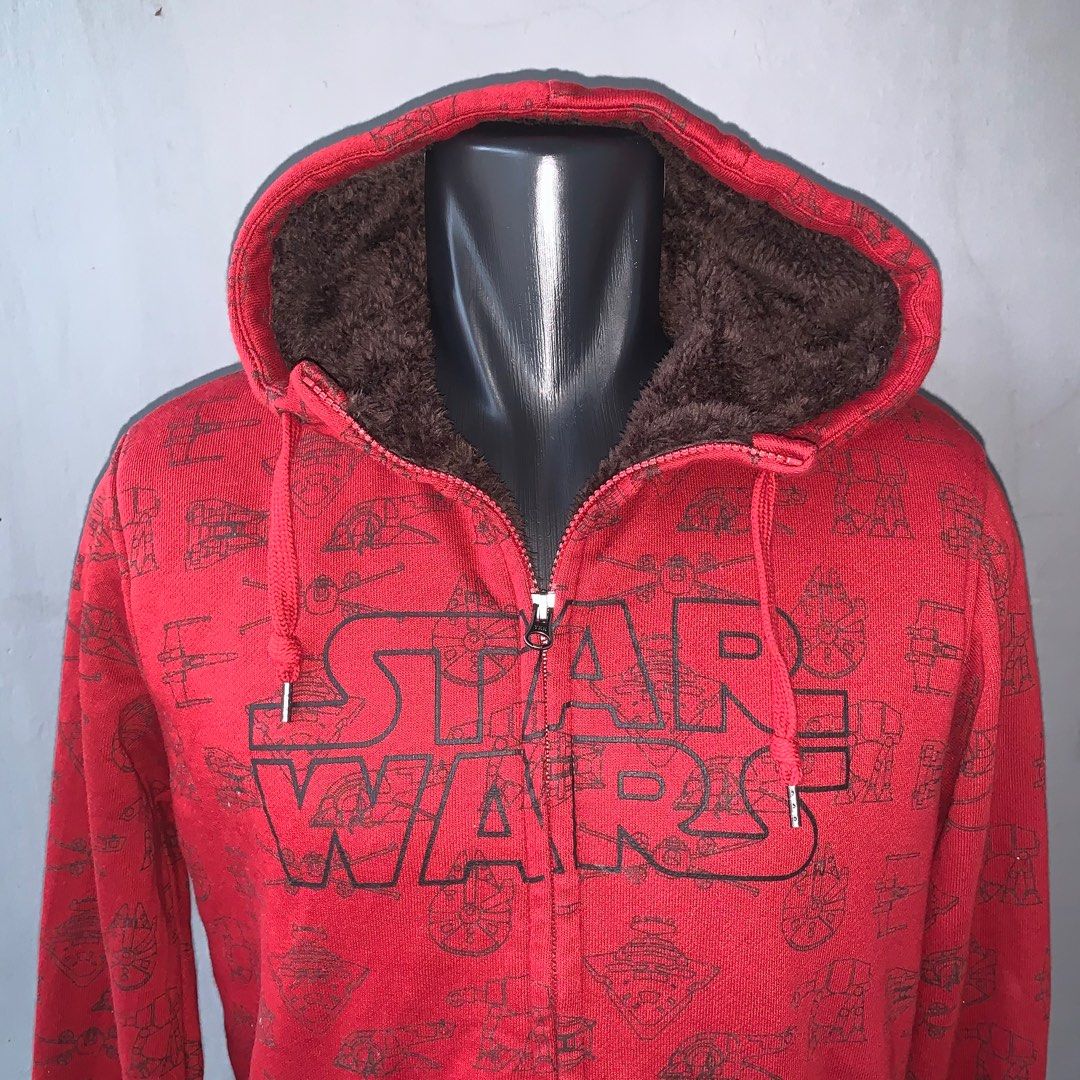 Harga hoodie uniqlo star wars 2025