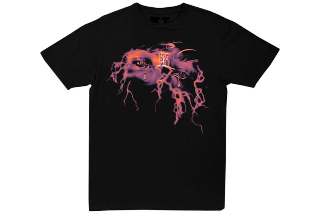 Vlone x NBA Youngboy (Never Broke Again) (Category: Tshirts & Polo Shirts ) located in Davao. Submitted by j.andrn (Listing ID 1311459866, Image 1). Description: Color may vary due to lighting‼️ Dimes: 22 x 29 Color rate: 10/10 Issues: None (good as new) Condition: Excellent (brand new condition) .