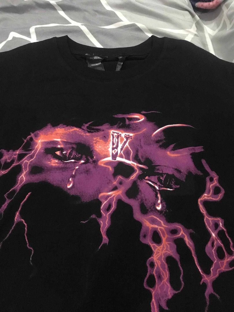 Vlone x NBA Youngboy (Never Broke Again) (Category: Tshirts & Polo Shirts ) located in Davao. Submitted by j.andrn (Listing ID 1311459866, Image 3). Description: Color may vary due to lighting‼️ Dimes: 22 x 29 Color rate: 10/10 Issues: None (good as new) Condition: Excellent (brand new condition) .