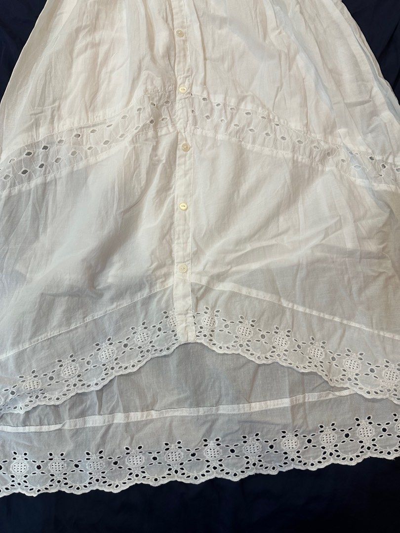 White Bohemian Dress (Category: Dresses) located in Paranaque City. Submitted by applemt (Listing ID 1311369992, Image 3). Description: Used 2x only on vacations Waist has garter, runs big.