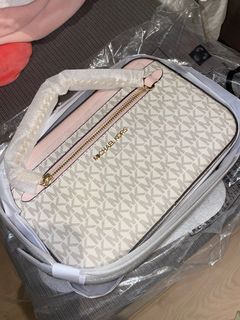 （分類：）位於 。 由 r.f__ 提交（商品編號 1306834044，圖片 1）。簡介： 。