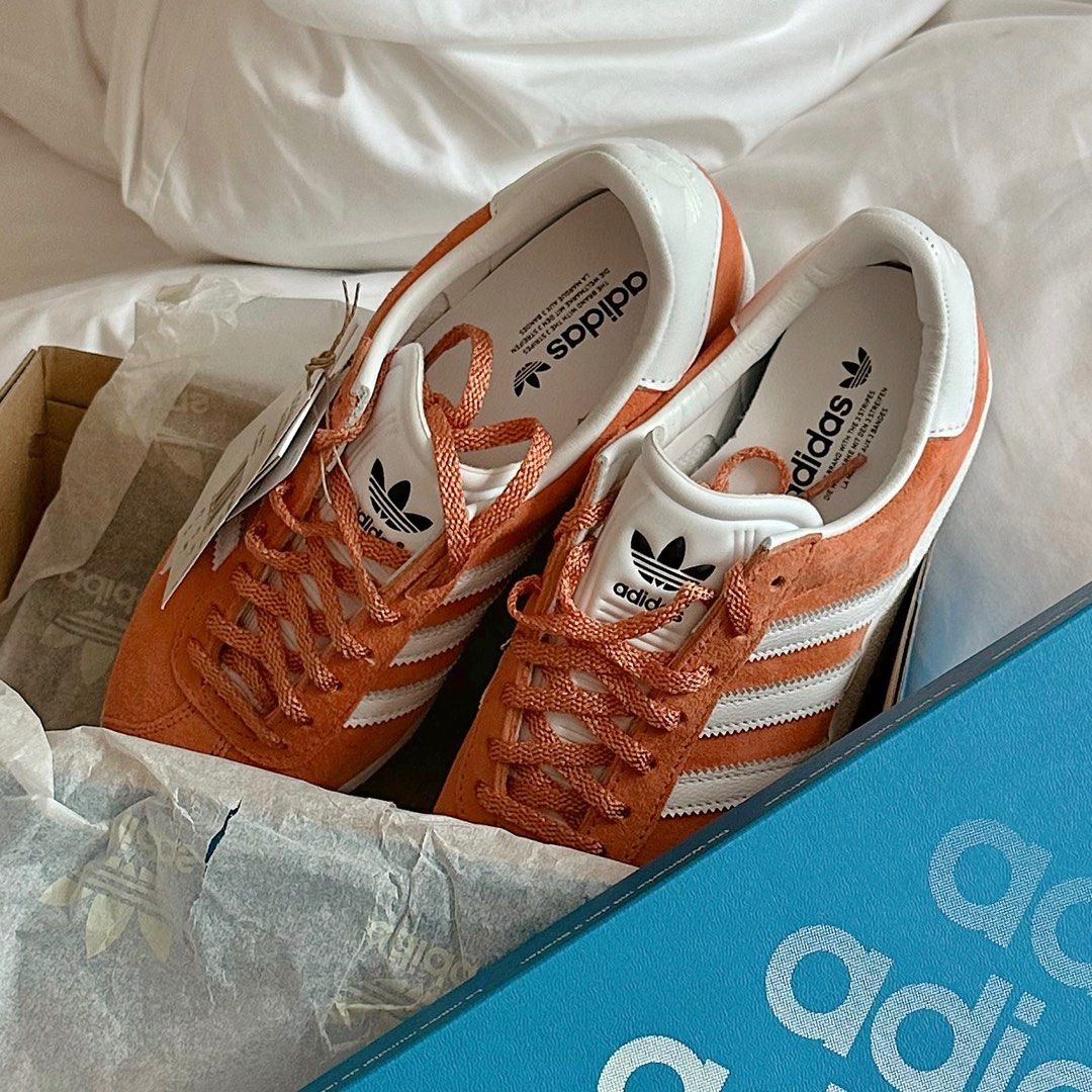 adidas gazelle silver green womens adidas Gazelle 85 Low Trainers -Orange main image 1
