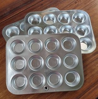 ARROW BRAND Mini Cupcake/ Muffin Pan by 12's and 6's - TAKE ALL 7 TRAYS