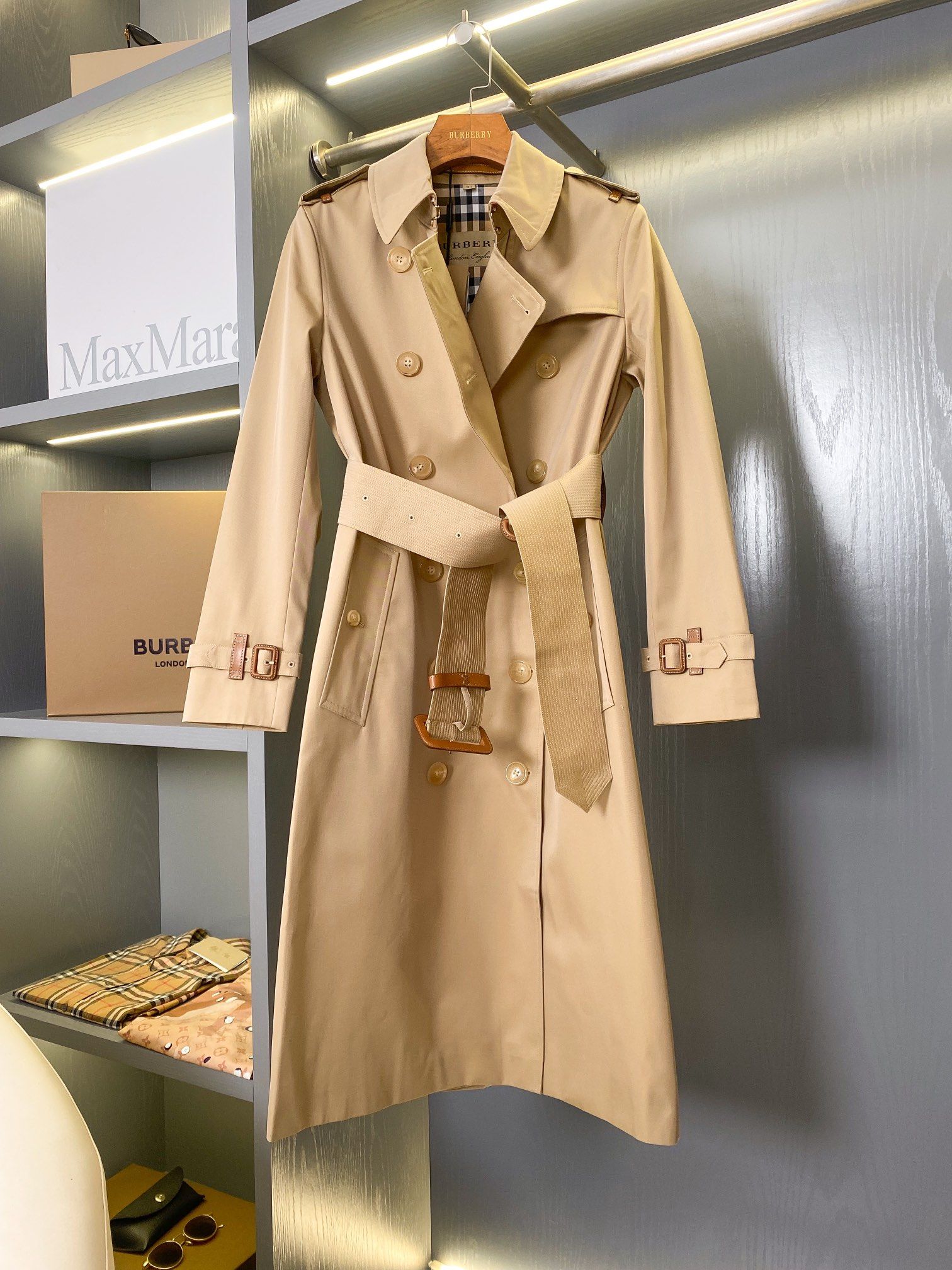 Burberry coat dhgate top