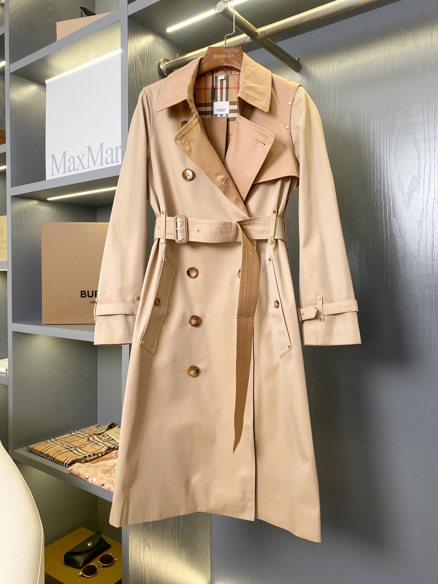 Burberry two tone trench coat online