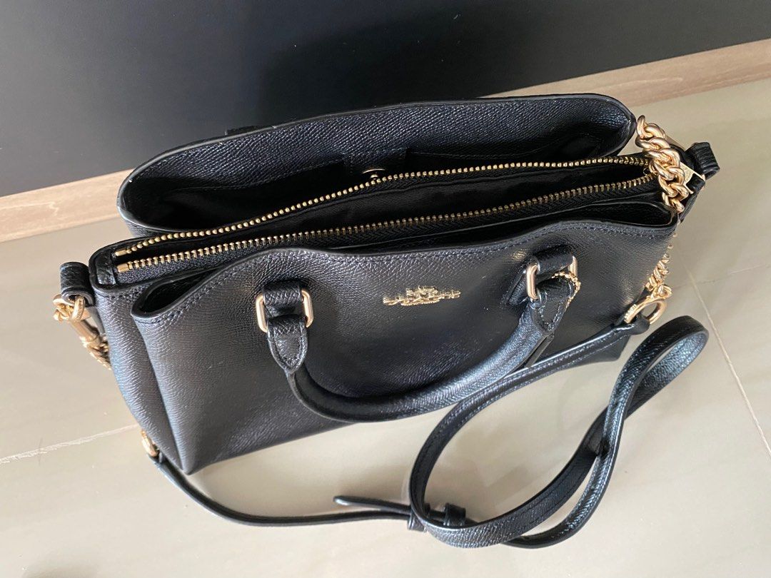 Authentic Coach Bag, Women's Fashion, Bags & Wallets, Shoulder