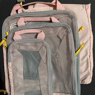 Bagsmart Compression Packing Cubes for suitcase