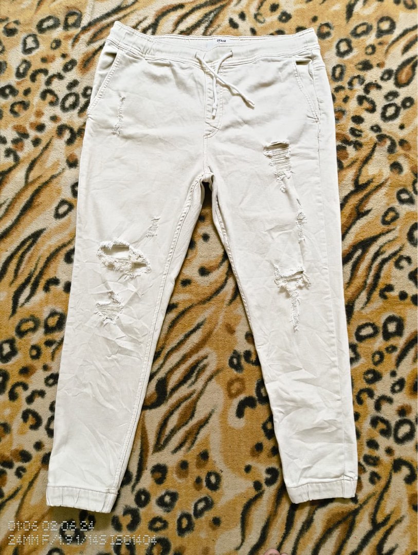 BERSHKA DENIM JOGGER JEANS DISTRESSED big size Men s Fashion Bottoms Joggers on Carousell