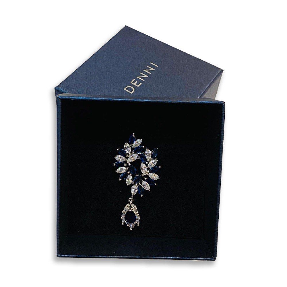 Denni brooch deals