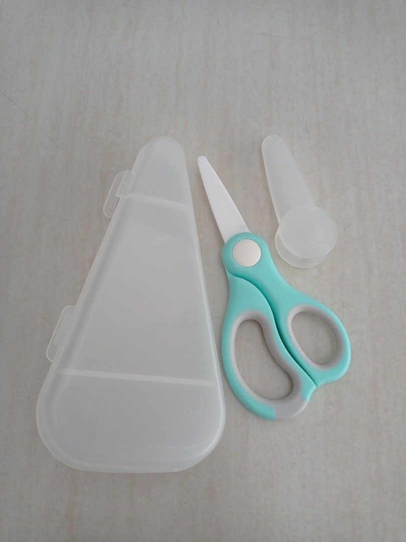 Ceramic scissors (Category: Craft Supplies & Tools) located in Singapore. Submitted by coachforcoach (Listing ID 1306750722, Image 1). Description: Ceramic scissors With cover and frosted storage box Brand new $8 Self collect at Telok Blangah Street 31 (Available).