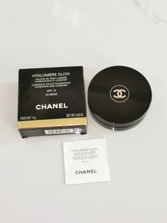 Chanel vitalumiere glow luminous touch cushion foundation (Shade: 20 Beige)
