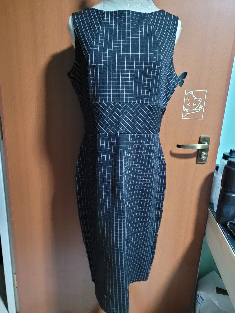 CUE CITY Dress
