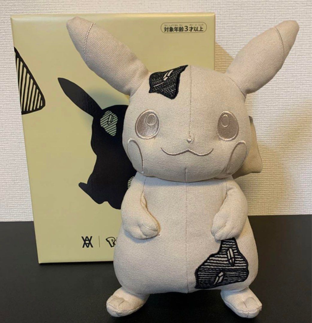 Daniel Arsham × Pokemon plush Pikachu 比卡超 皮卡丘 寶可夢 被侵蝕的皮卡丘 (細size)