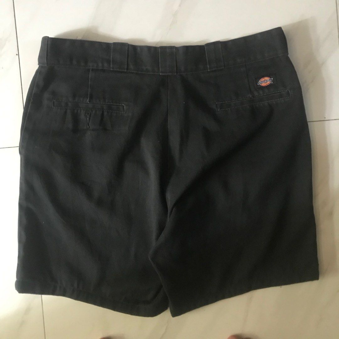 Dickies 874 cut (Category: Shorts) located in Antipolo. Submitted by stored_stuff (Listing ID 1306820368, Image 3). Description: condition 8/10 dimes 36x18.5x12.