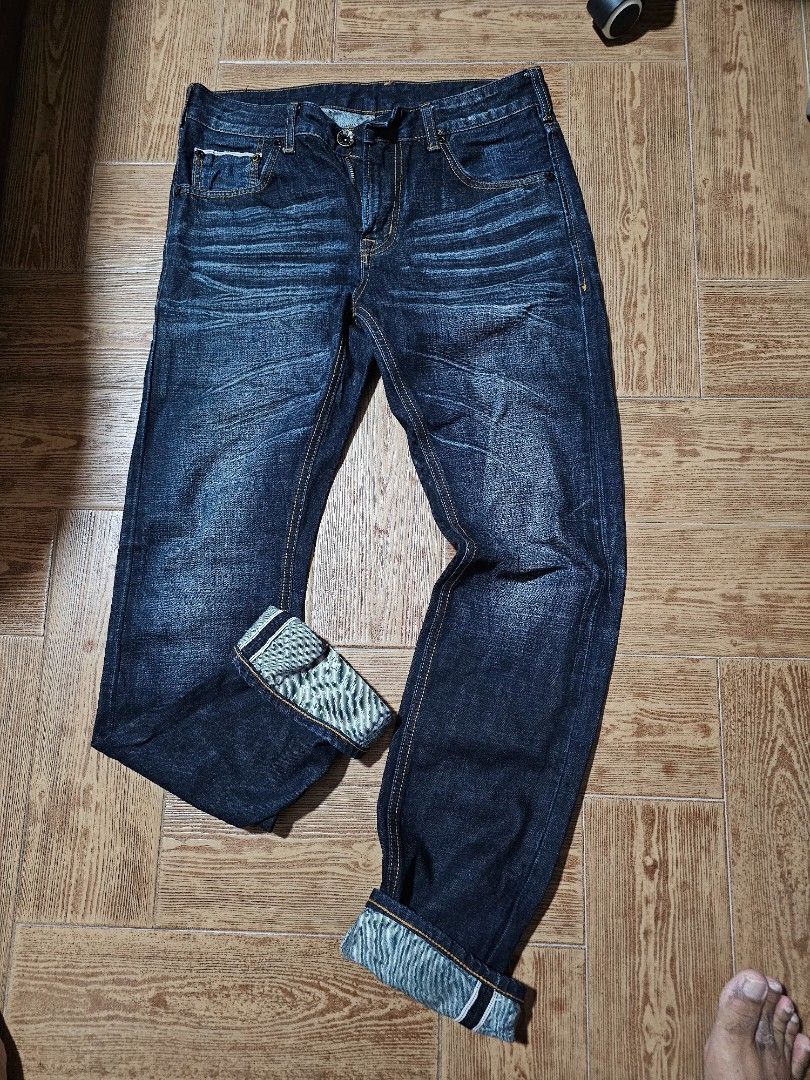 EDWIN (Category: Jeans) located in Singapore. Submitted by justsellar (Listing ID 1306856058, Image 6). Description: Edwin Selvage Slim Straight denim for sale. Got it as a gift. I put it on like 2 times only. Like new. Size 30..