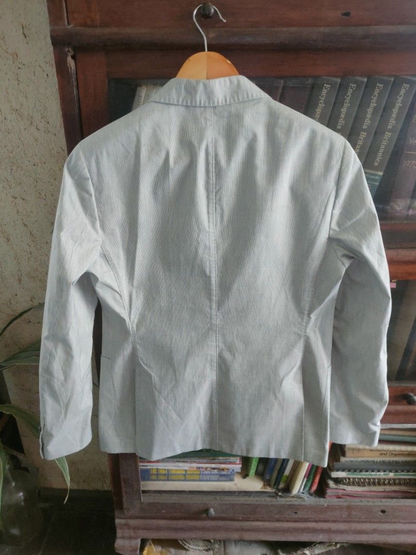 Fabio Inghirami sports coat (Category: Coats, Jackets and Outerwear) located in Baguio. Submitted by migs_act (Listing ID 1306757595, Image 2). Description: Selling this sports coat by Fabio Inghirami. General size of the jacket is xs-s, refer to measurements in the pic. The jacket is like new and crisp, pockets are still stitched. features: printed newspaper style lining patch pockets minimal padding double vent construction PM for inquiries.