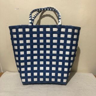 HANDMADE PLASTIC WOVEN BAG (top handle)