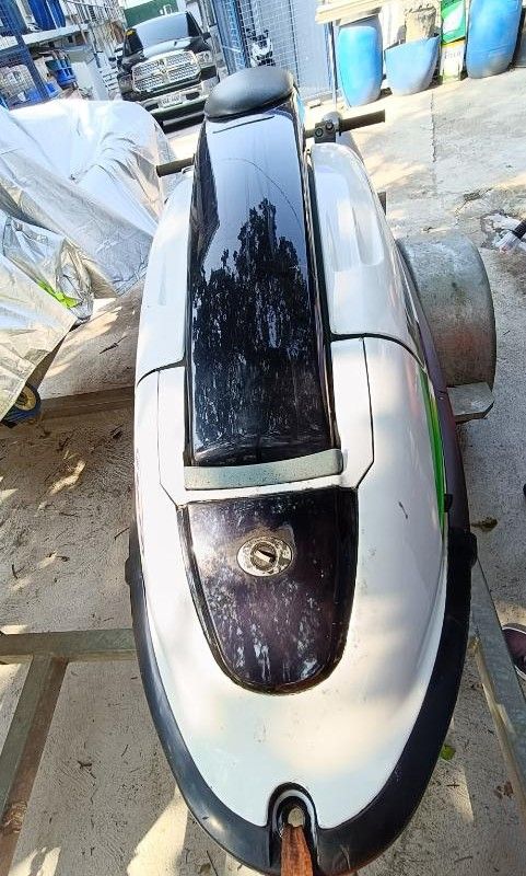 Kawasaki Jetski 750SXi Pro (Category: Motorbikes for Sale) located in Manila. Submitted by ds1khl (Listing ID 1306815474, Image 3). Description: 1999 Kawasaki Jetski 750SXi Pro SWAP!!! (Motorcycle, Cars or Luxary Watches) 🎖For more and specific information, call us or meet us. Call us Call : 099.5798.7000 Message :096.6667.7711 Visit us 🏆KRP WARP & PPF 16 William St.,Corner Pioneer, Mandaluyong City (Green Gate) 📍WAZE : KRP WARP&PPF FB page KR