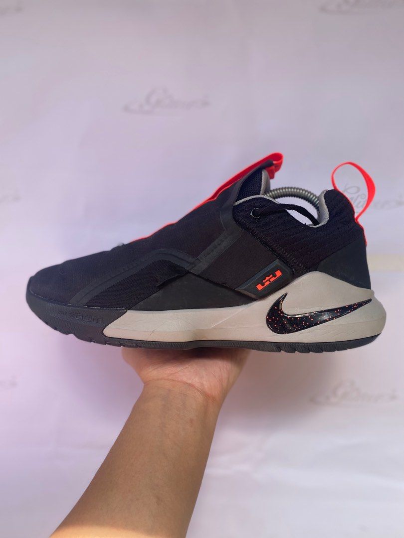 Lebron Ambassador 11 9mens Eu42.5 27cm Men s Fashion Footwear Sneakers on Carousell