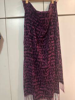Louis Vuitton graffiti violet shawl