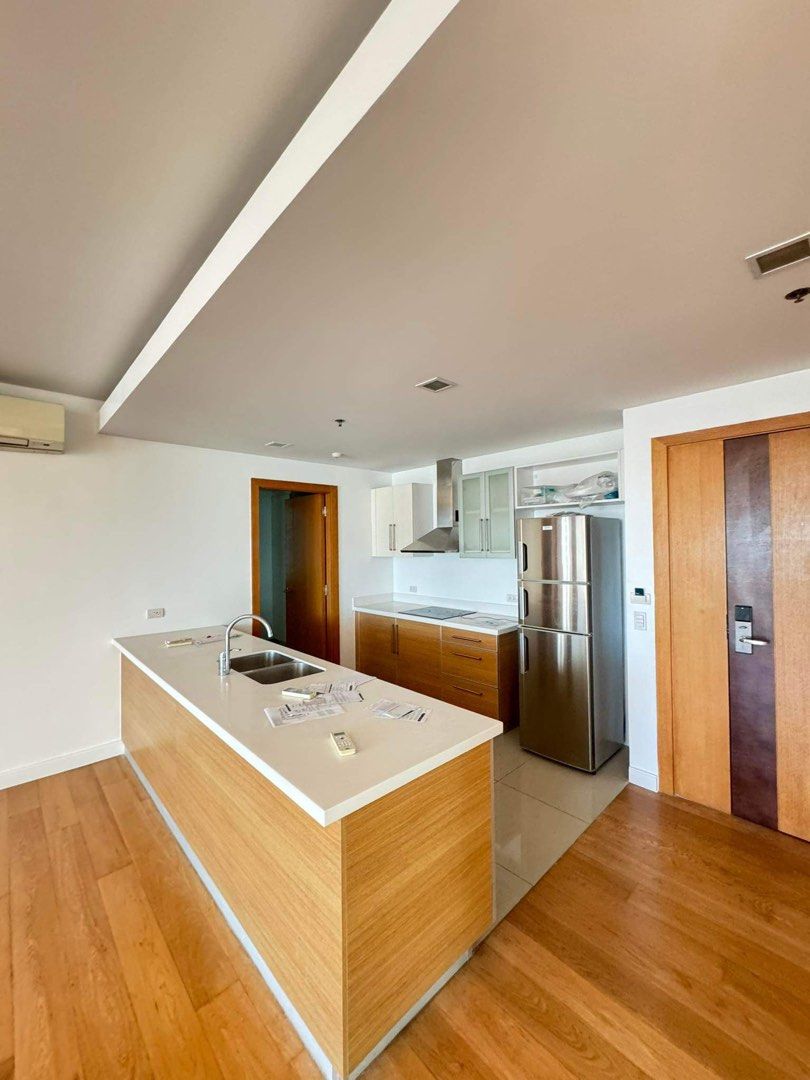 PARK TERRACES FOR LEASE 2BR (Category: Apartments & Condos) located in Makati City. Submitted by realestatemakati (Listing ID 1306846188, Image 3). Description: ✨FOR LEASE ✨ 📍Park Terraces Point Tower 2BR | 127 sqm 36th Floor With 1 Parking Semi Furnished Php 145K/Month Negotiable Mike Amparo 0915 173 2237.