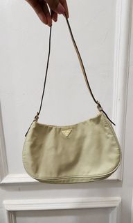 (Kategori: ) berada di . Dikirim oleh sofieprelove (ID iklan 1306726955, Gambar 1). Deskripsi: .