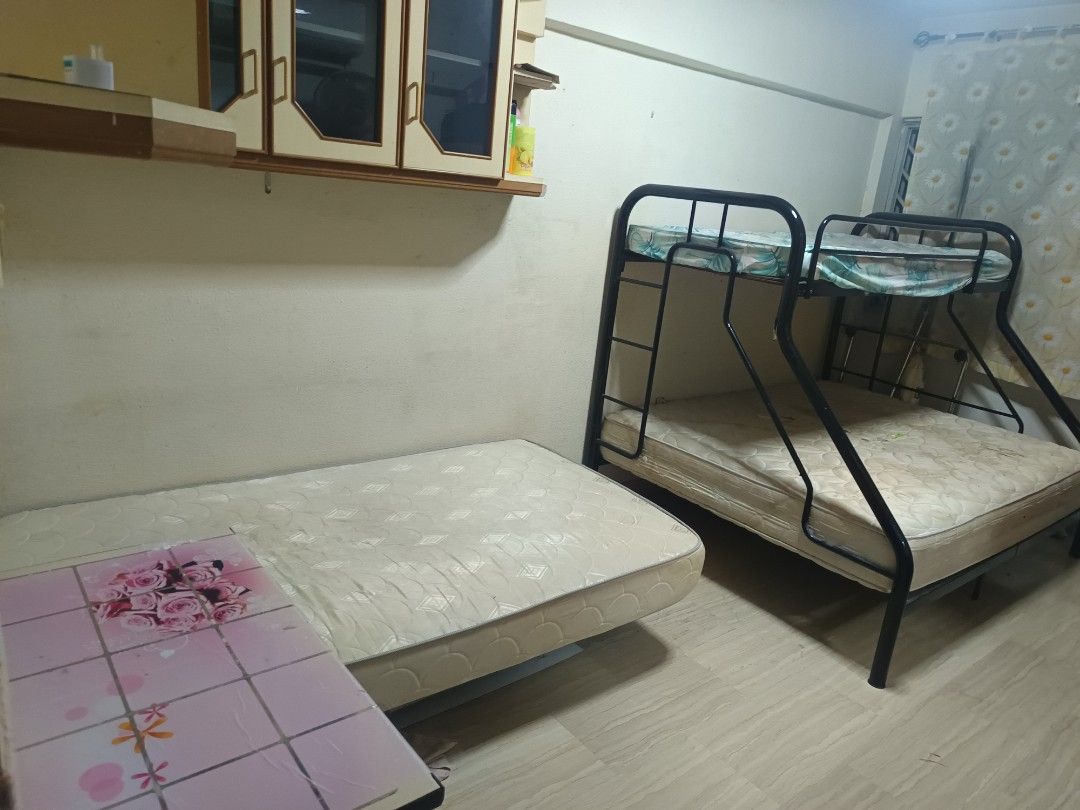 Rent for Common room 3 pax near Bukit Batok MRT  1 pax $60063226717484929111