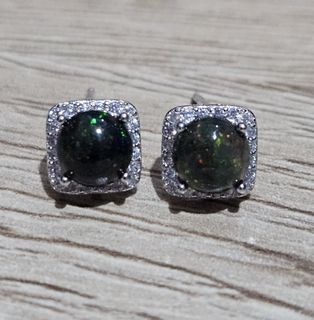 S925 Black Opal Round Earrings