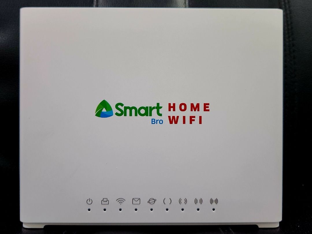 Smart Bro Home WiFi (Category: Networking) located in Taguig. Submitted by aip12 (Listing ID 1306724676, Image 2). Description: - LTE Advanced - Speed of up to 100 mbps - Package includes: Plug & Play modem, 5G SIM card, power cable, LAN cable, and instruction manuals.