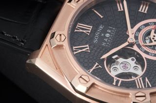 (Category: ) located in . Submitted by matto_timepieces (Listing ID 1306877929, Image 1). Description: .