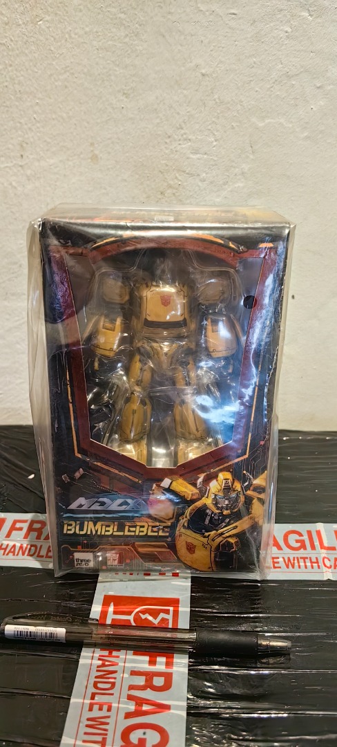 ThreeZero MDLX Bumblebee is gorgeous : r/transformers