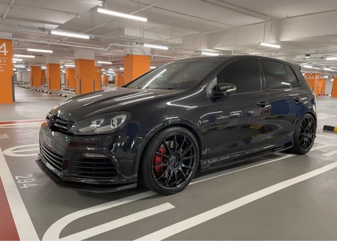 Volkswagen Golf GTI 2.0 5dr (A) (Category: Used Cars) located in Singapore. Submitted by dehye (Listing ID 1306879476, Image 1). Description: .