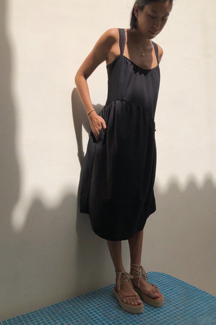 Wear Anika Dane Multiway Dress (Category: Dresses) located in Angeles City. Submitted by camihamewave (Listing ID 1306778990, Image 1). Description: Very pretty and verstaile dress. Excellent condition. xs on tag but it could fit s-m. .